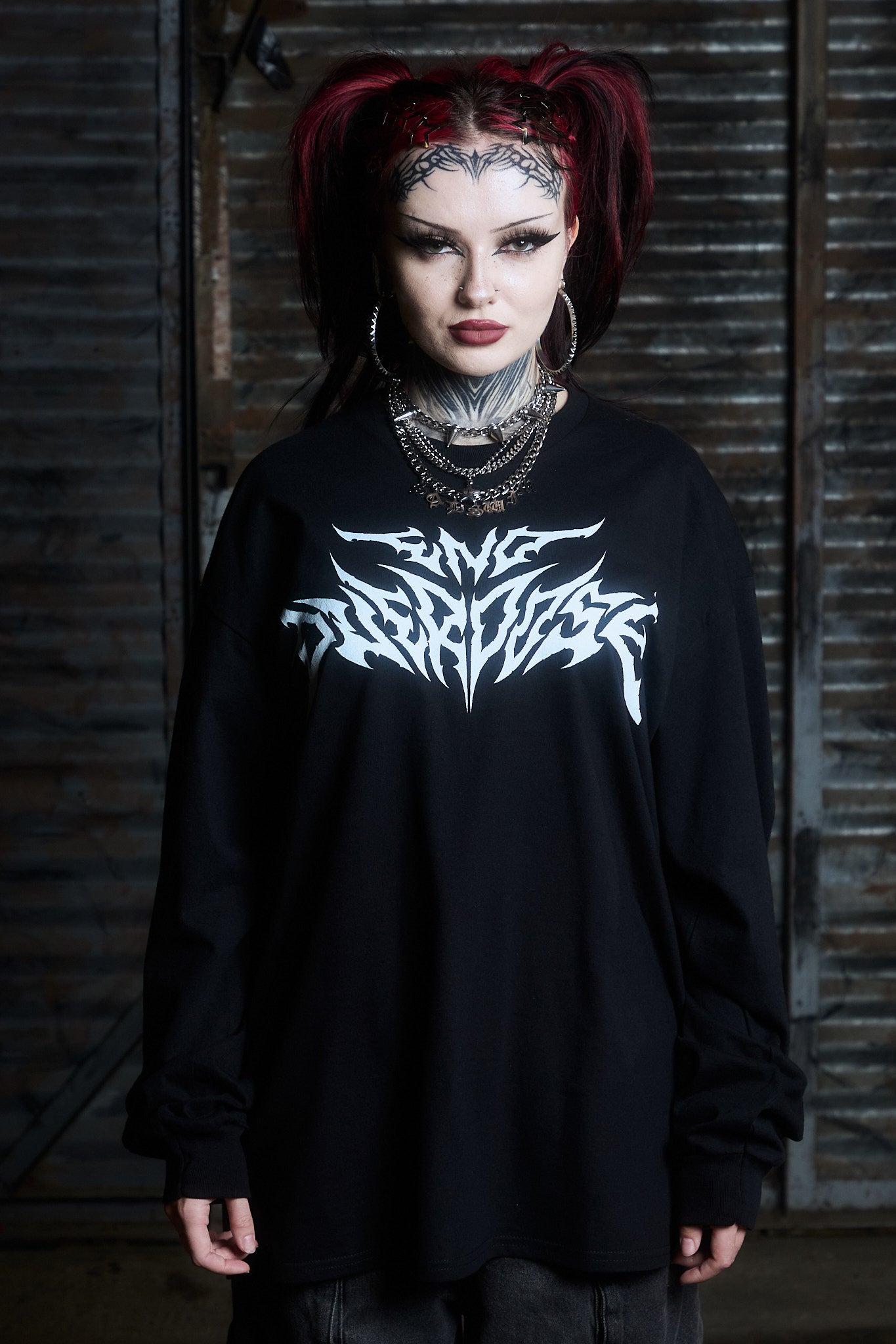 Black Metal-Font long sleeve