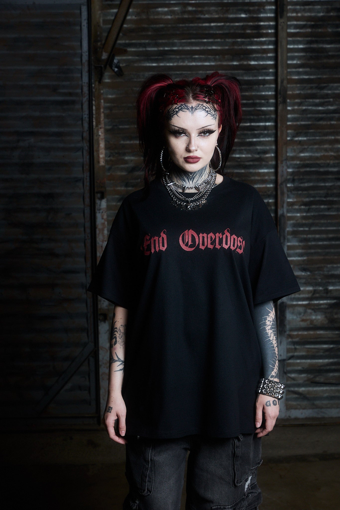 Metal-Font "Hot Girls Carry Narcan"